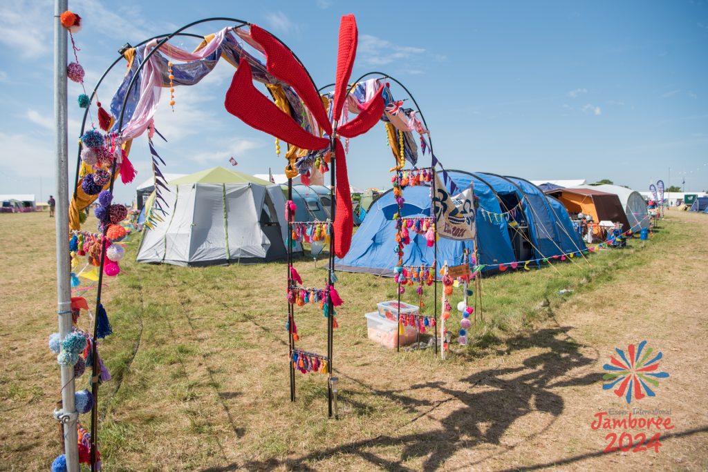 A colourful gateway on Ganges subcamp.